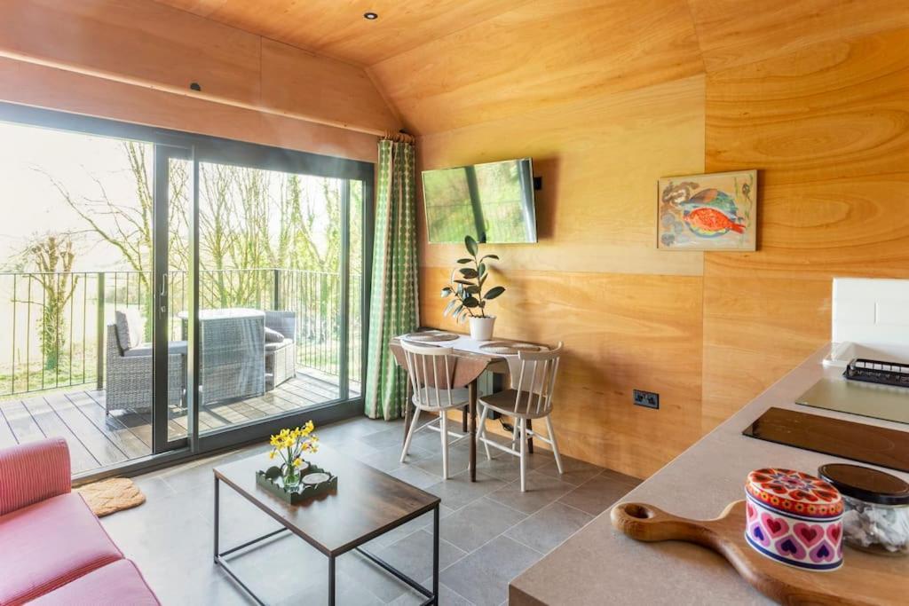 With A Spectacular Outlook Holiday home